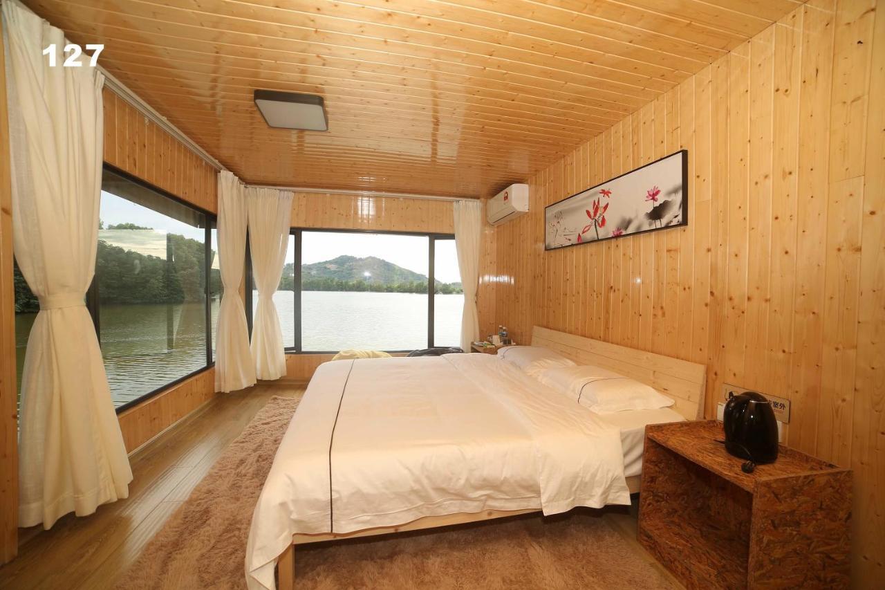 Gayang Friendly Water House Homestay كوتا كينابالو المظهر الخارجي الصورة